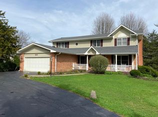 357 Roberts Rd, Inverness, IL 60010