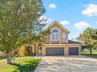 1713 Foxtail Dr, Pleasant Hill, MO 64080