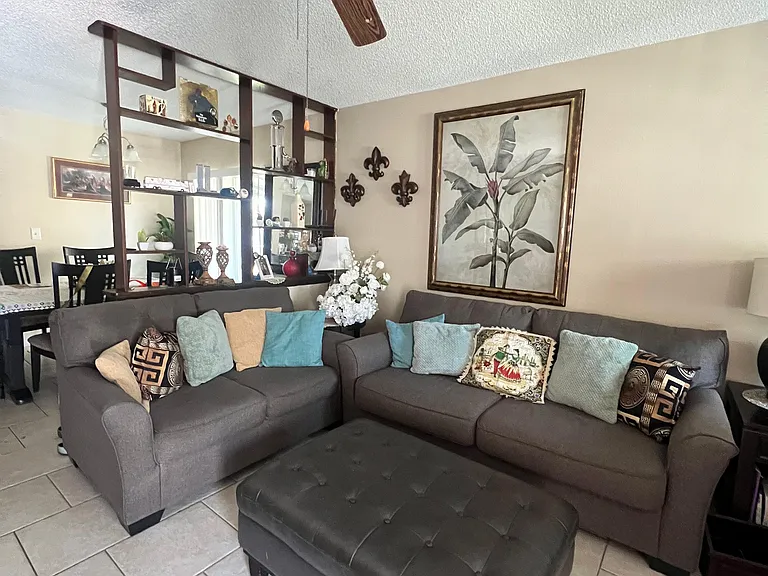 1302 Mill Creek Pl — Photo 4