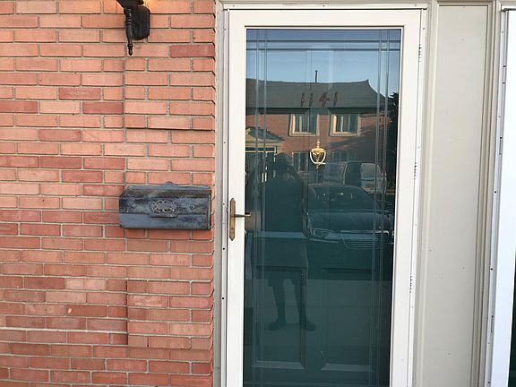 4th image of 1141 Canterbury Sq S