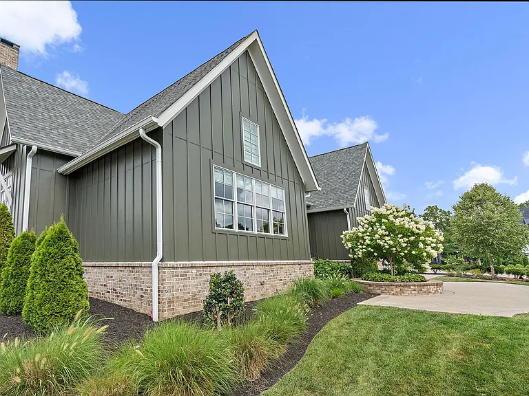 8808 Edgecomb Dr — Photo 57