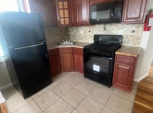788 S 19th St #2, Newark, NJ 07103