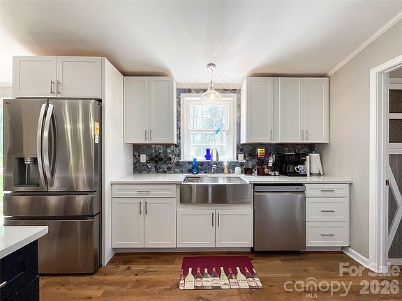 4th image of 7706 Davis Rd