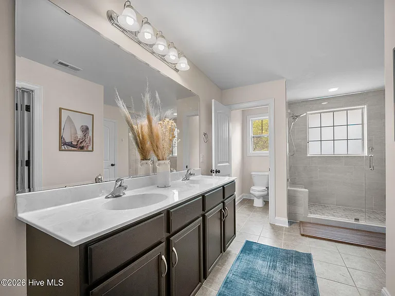 154 Cornel Ln — Photo 25
