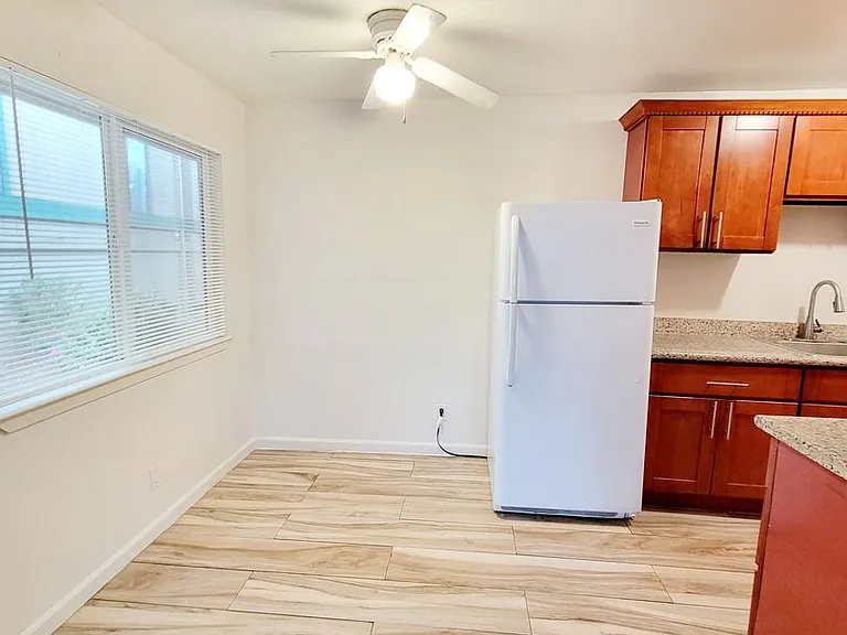 2067 Riley Ct. — Photo 2