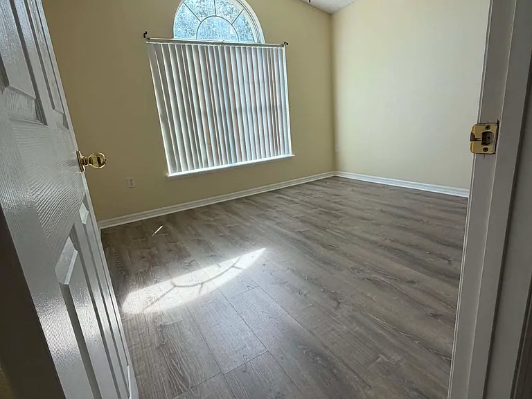 11283 Wyndham Hollow Ln — Photo 24