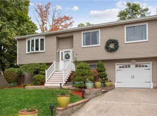 48 McClellan St, Providence, RI 02909