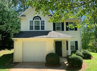 5906 Lawnmeadow Dr, Charlotte, NC 28216