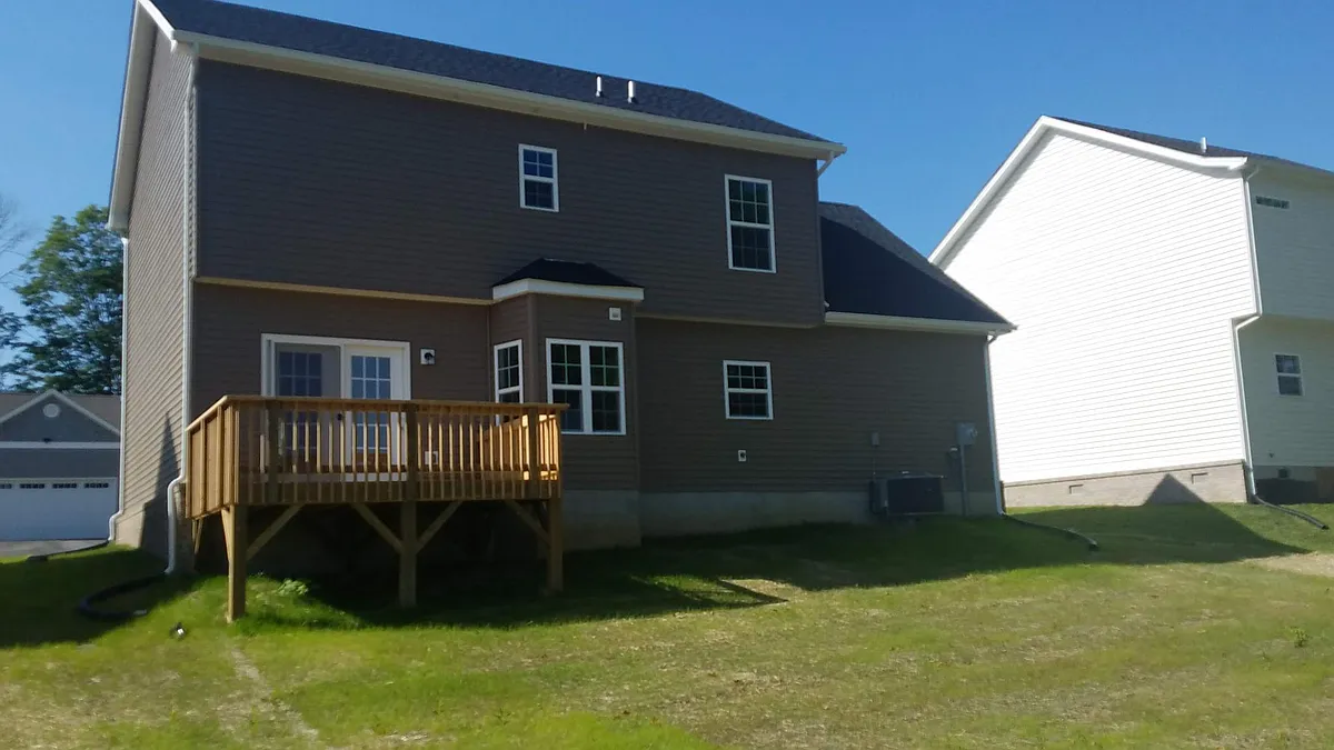 Building Photo - 112 Oak Meadow Ln
