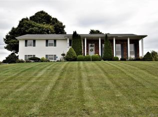 2118 Perkins Dr, Springfield, OH 45505