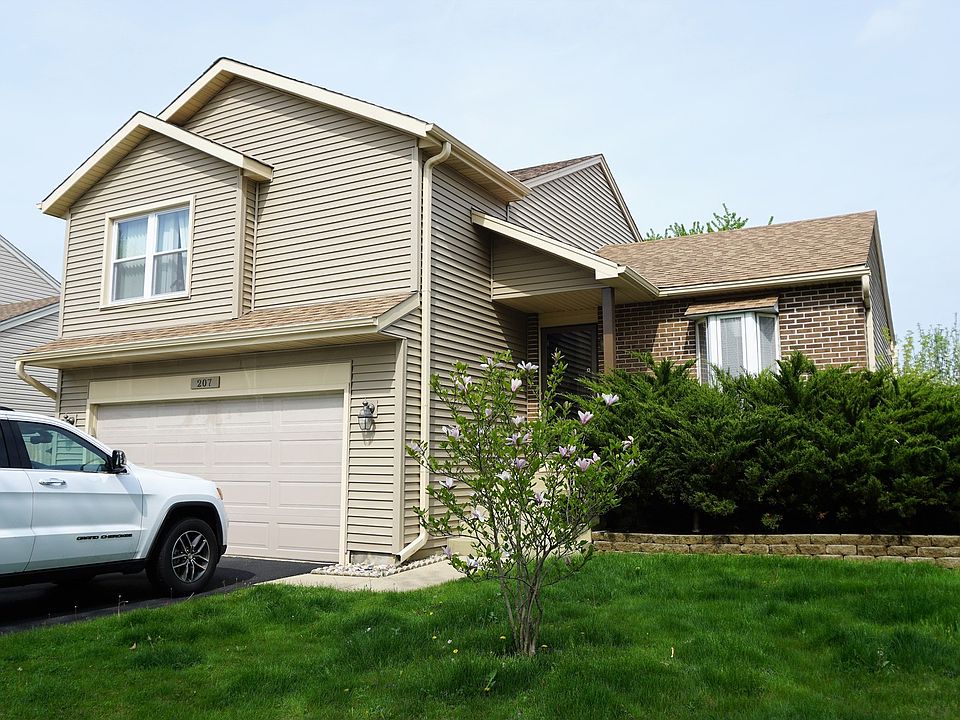 1st image of 207 Parkwood Dr