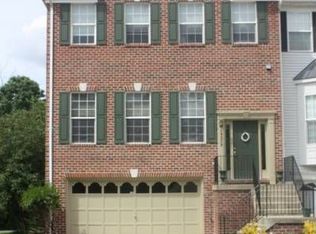 13272 Maple Creek Ln, Centreville, VA 20120