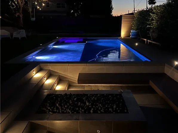 3733 Pine Ave, Long Beach, CA 90807