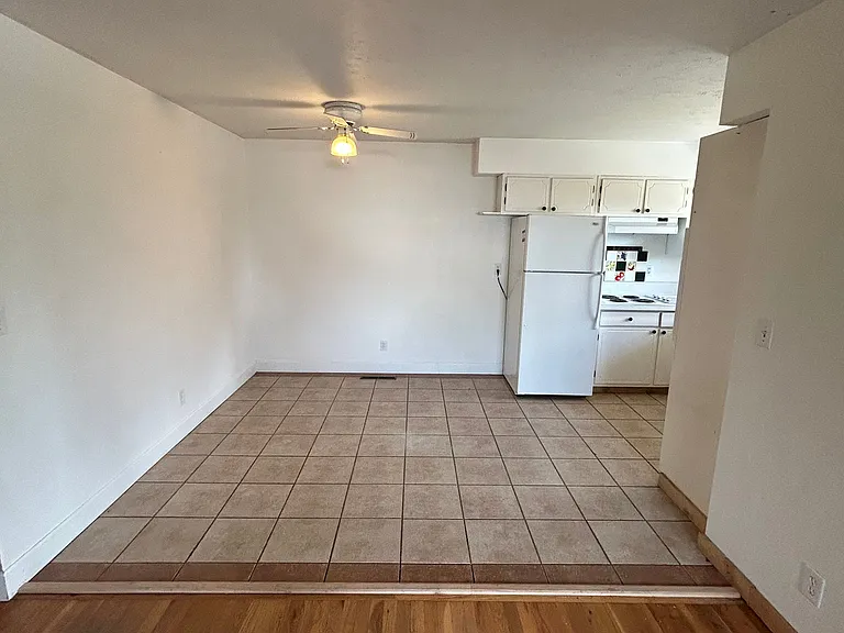 613 Crawford Ave — Photo 6