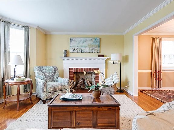 3rd image of 4307 Fitzhugh Ave