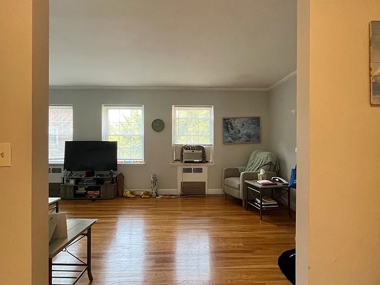 1157 Beacon St #5 — Photo 17