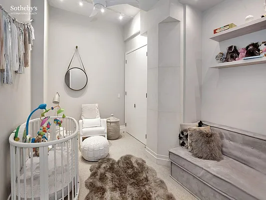 Rented by Sotheby's International Realty | media 10