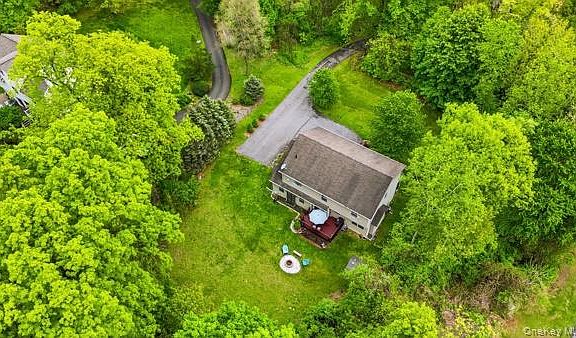 3rd image of 29 Hickory Hill Road