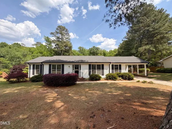 624 Green Willow Cir, Wendell, NC 27591