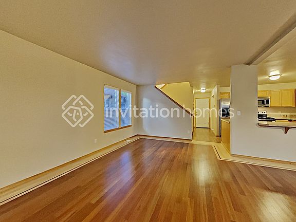 4th image of 3731 N Shirley St