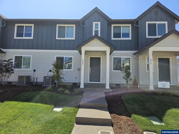 845 Eaden St, Woodburn, OR 97071