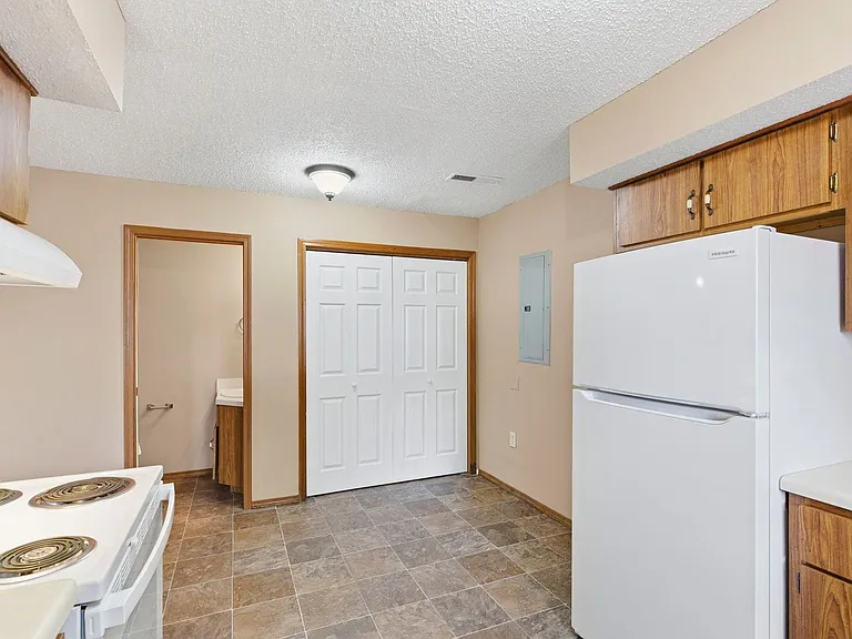 1905 S Ingram Mill Rd #8 — Photo 13