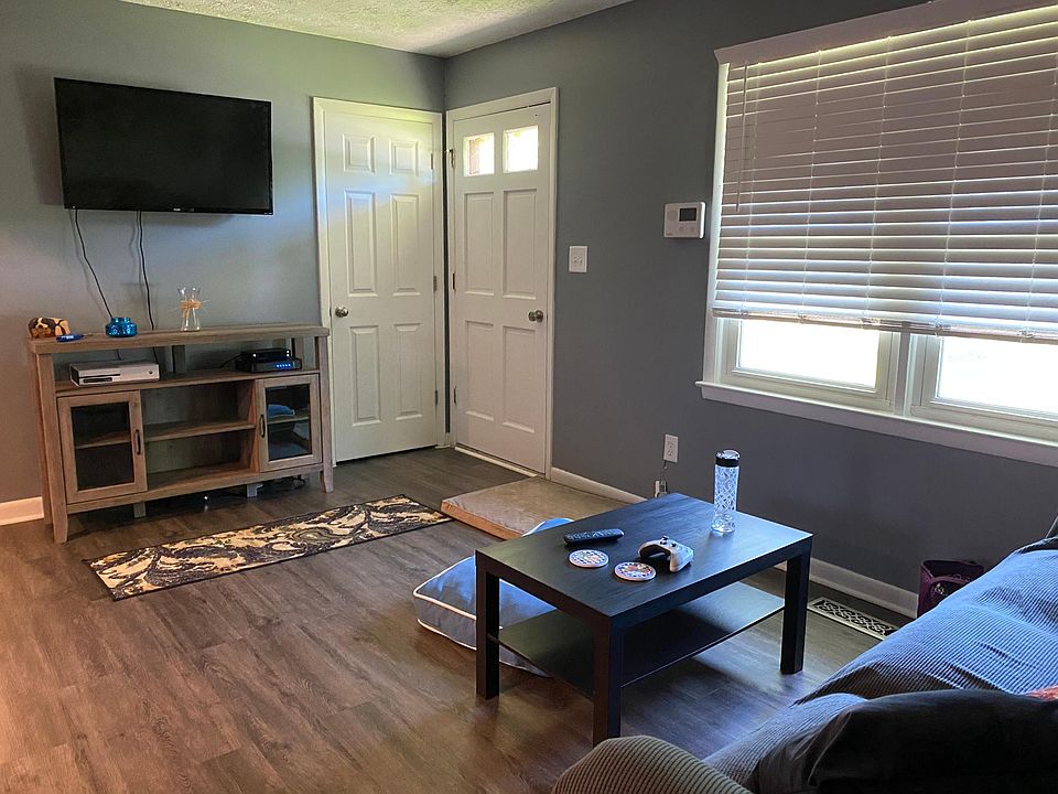 1st image of 268 Bryanwood Dr