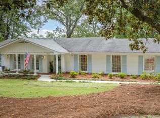 2121 Woodhue Cir, Vestavia Hills, AL 35216