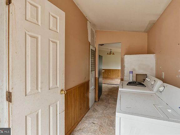 3rd image of 8434 Hurleys Neck Rd