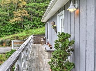 376 Ox Creek Rd, Weaverville, NC 28787