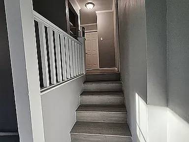 5 bed, 3200 sqft, $2,300 — Photo 3