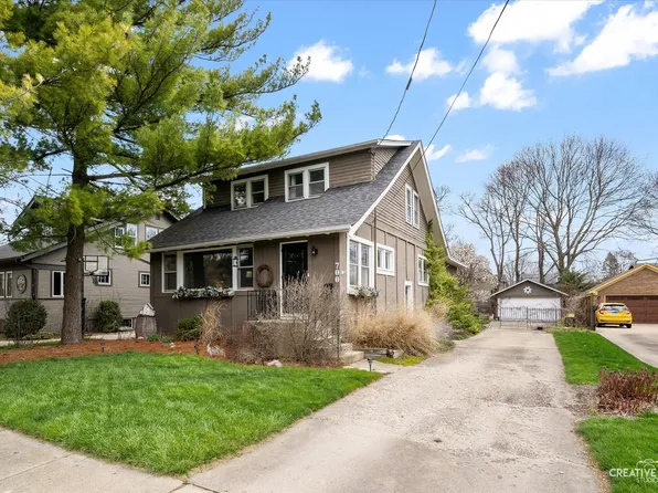700 S 7th St, Saint Charles, IL 60174