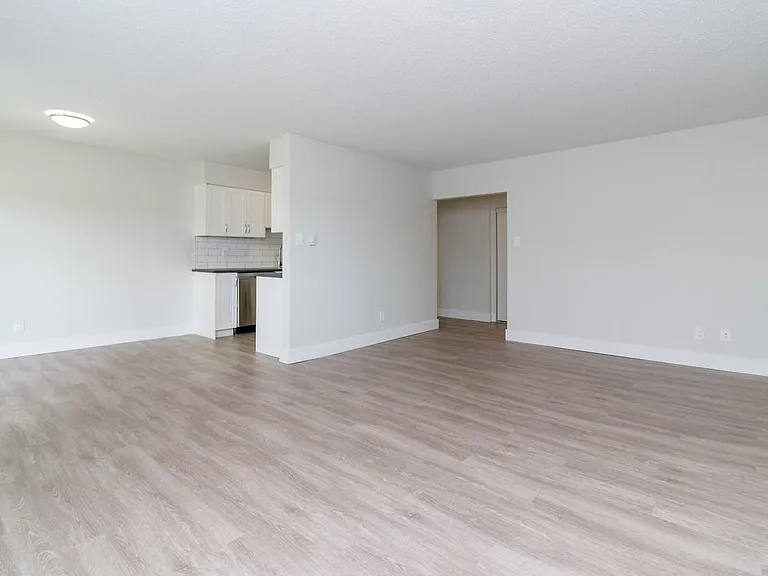 149 Wakesiah Ave — Photo 8