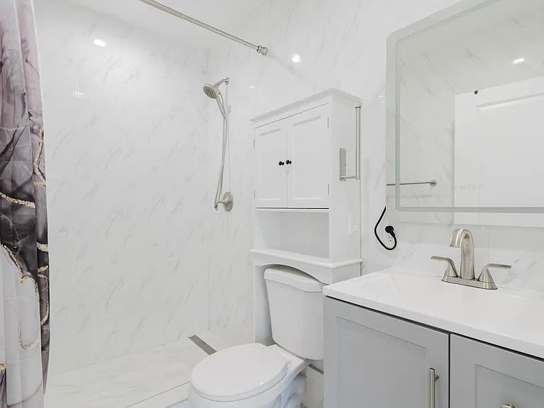 8546 Wisner Ave — Photo 11