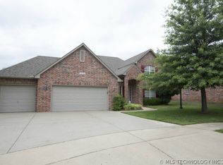 10305 N 142nd East Ct, Owasso, OK 74055