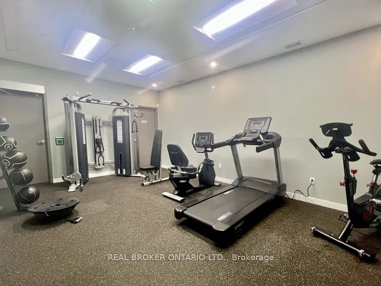 250 Albert St #706 — Photo 8
