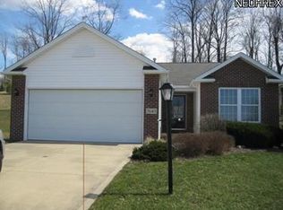 7643 Homestead Cir, North Royalton, OH