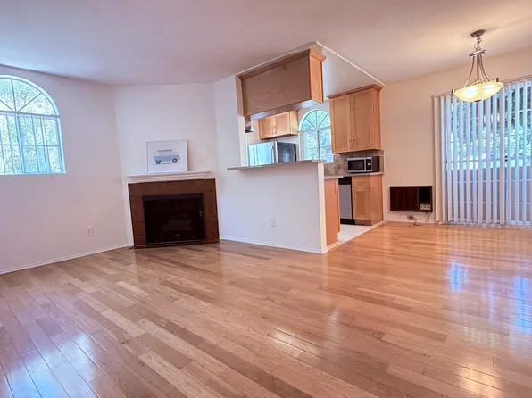 2400 Walnut Ave APT 1, Venice, CA 90291