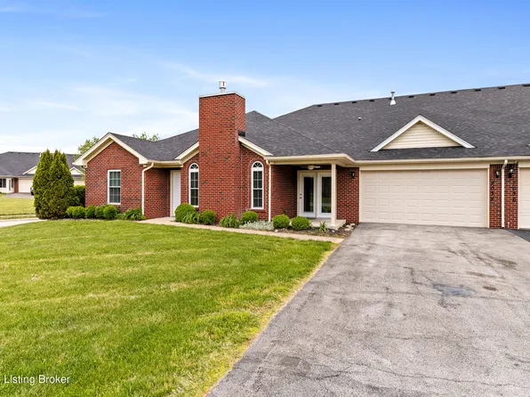 5038 Woodridge Lake Blvd, Louisville, KY 40272