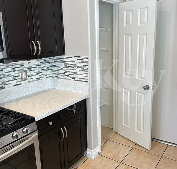 971 Whispering Grove Ave — Photo 7