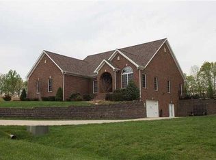 151 The Trace Dr, Alvaton, KY 42122