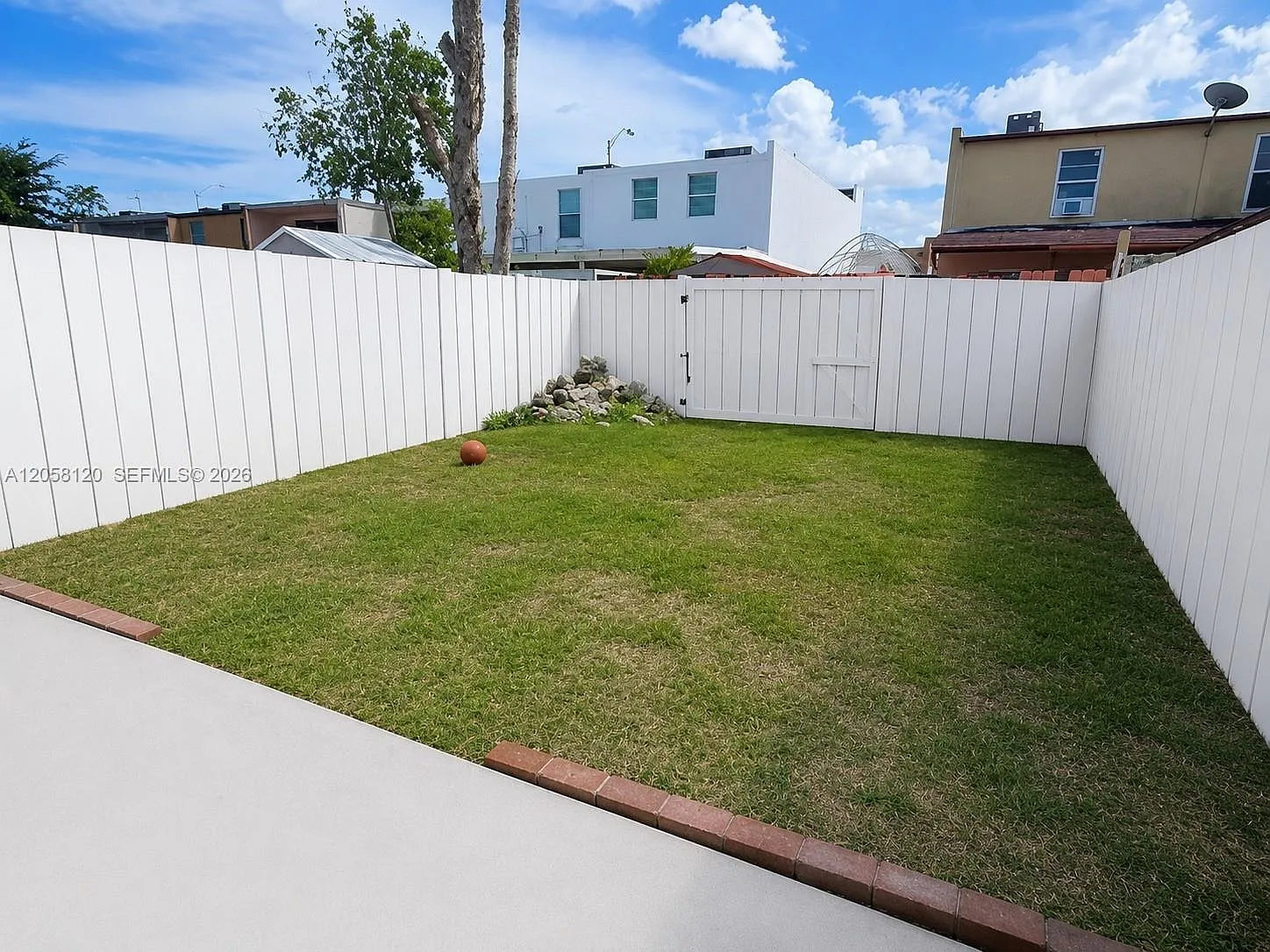 Bradley Estates — Photo 3