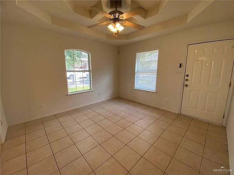 2220 Candlelight Ln #1 — Photo 3