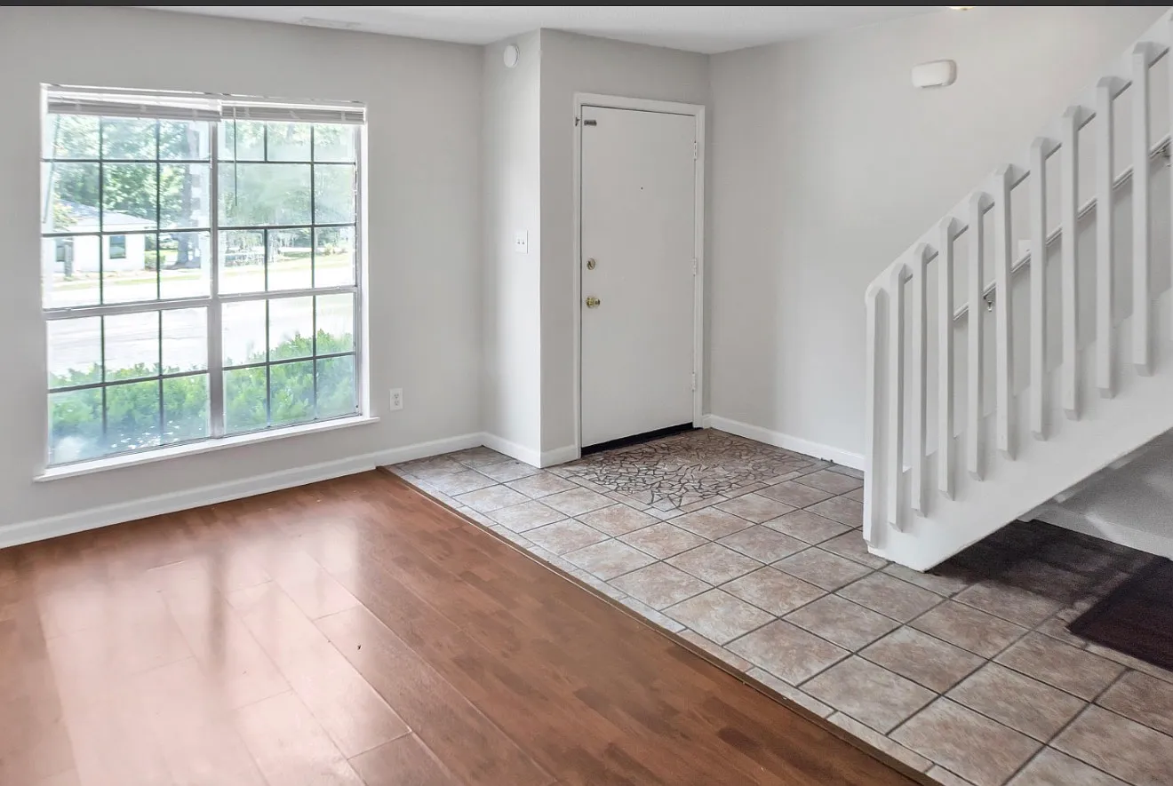 2 bed, 1.5 bath, 1000 sqft, $1,445 — Photo 4