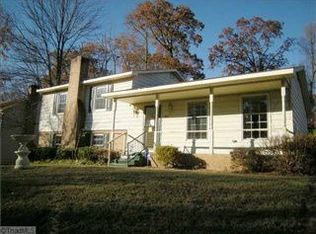 3408 Winchester Dr, Greensboro, NC 27406