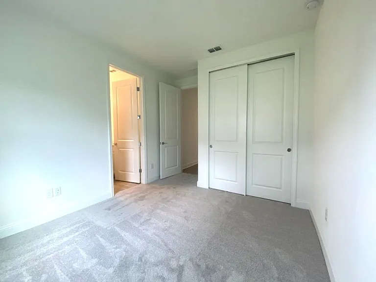4103 Clifden Dr — Photo 12