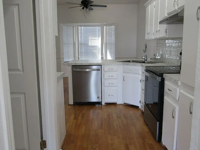 4104 SW Wendy Dr — Photo 6