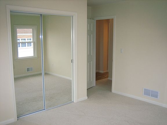 Bedroom Lower Main