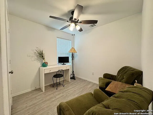 13918 Llama Pl — Photo 8