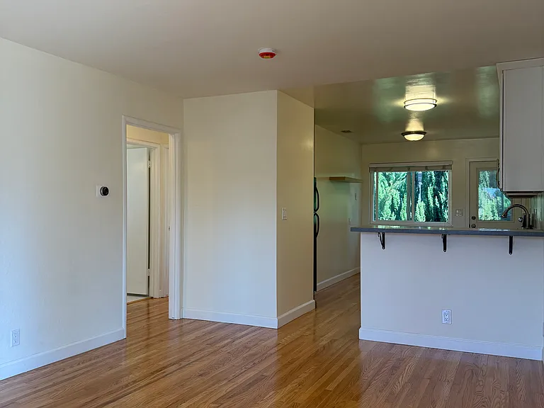1261 Normandy Way #4 — Photo 32